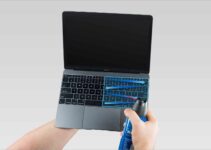 How to Clean a Laptop Keyboard Without Removing Keys – 2022 Guide