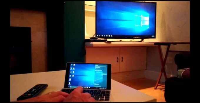 How to play movies from laptop to TV