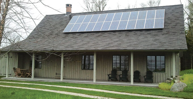 Top 5 Solar Panels for Small Cabin 2022 – Buying Guide